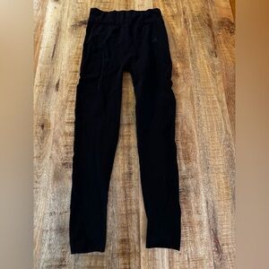 Adidas women’s  Black cutout Leggings may 2017 style NWOT MEDIUM